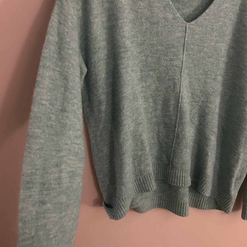 Soft Sweater - Picture 3 of 4